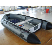 Embarcación neumática de 2,7 m con motor fueraborda de 4 tiempos y 4 CV